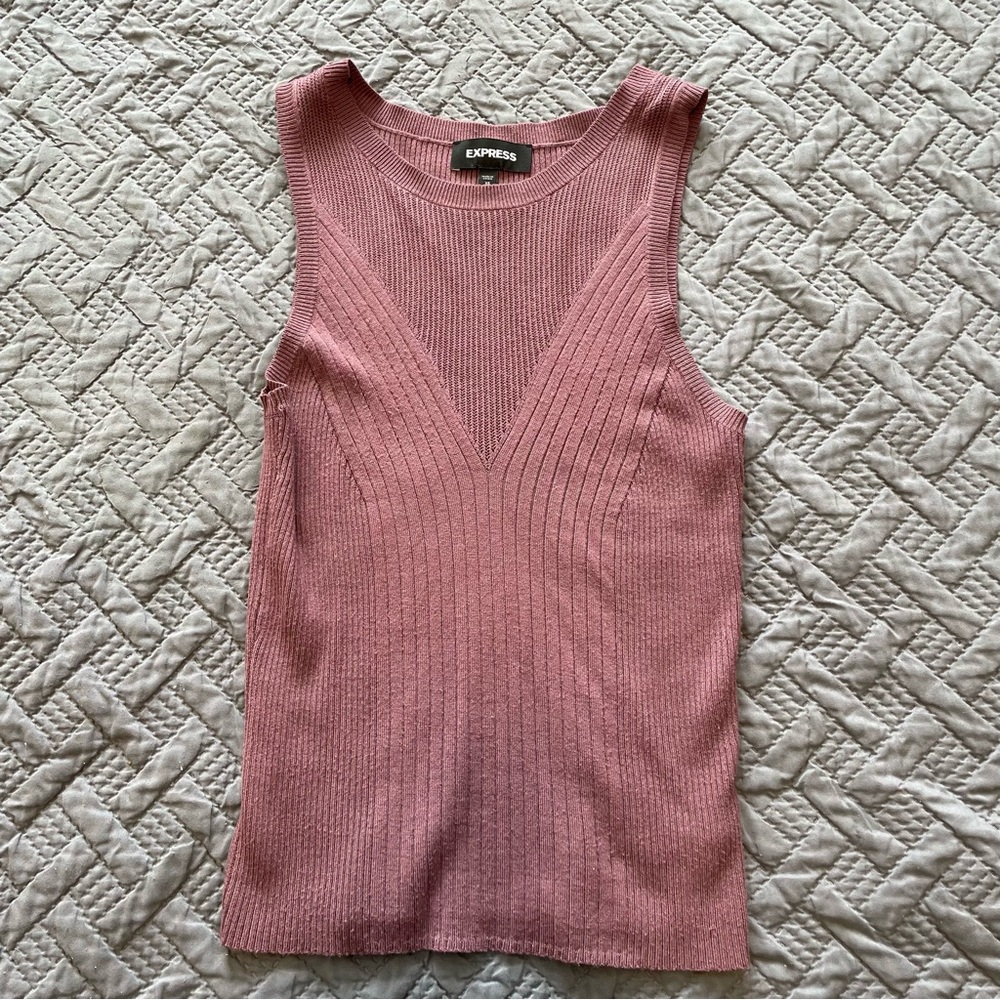 Express Women's Sleeveless Blouse in Burgundy